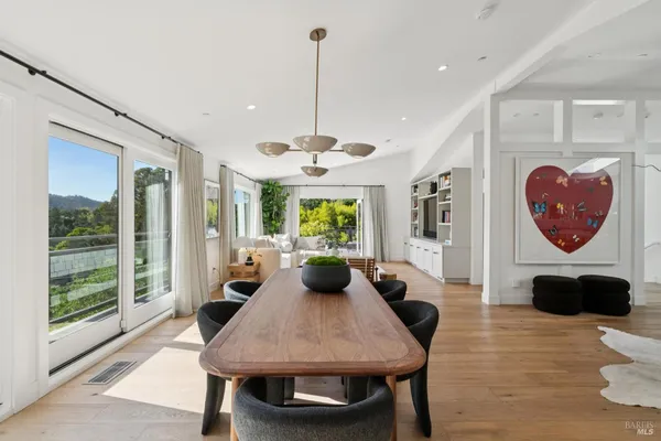 $3,995,000 | 30 Corte Sereno, Greenbrae, CA 94904