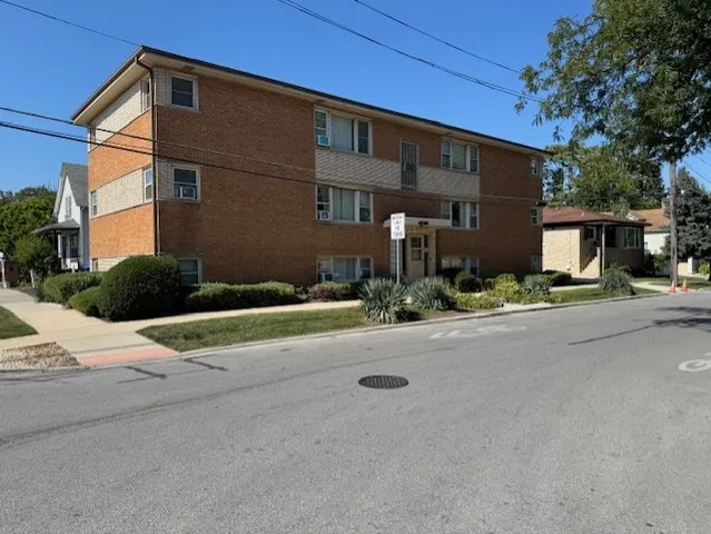 $1,050 | 13512 Chatham Street, Unit 2, Blue Island, IL 60406