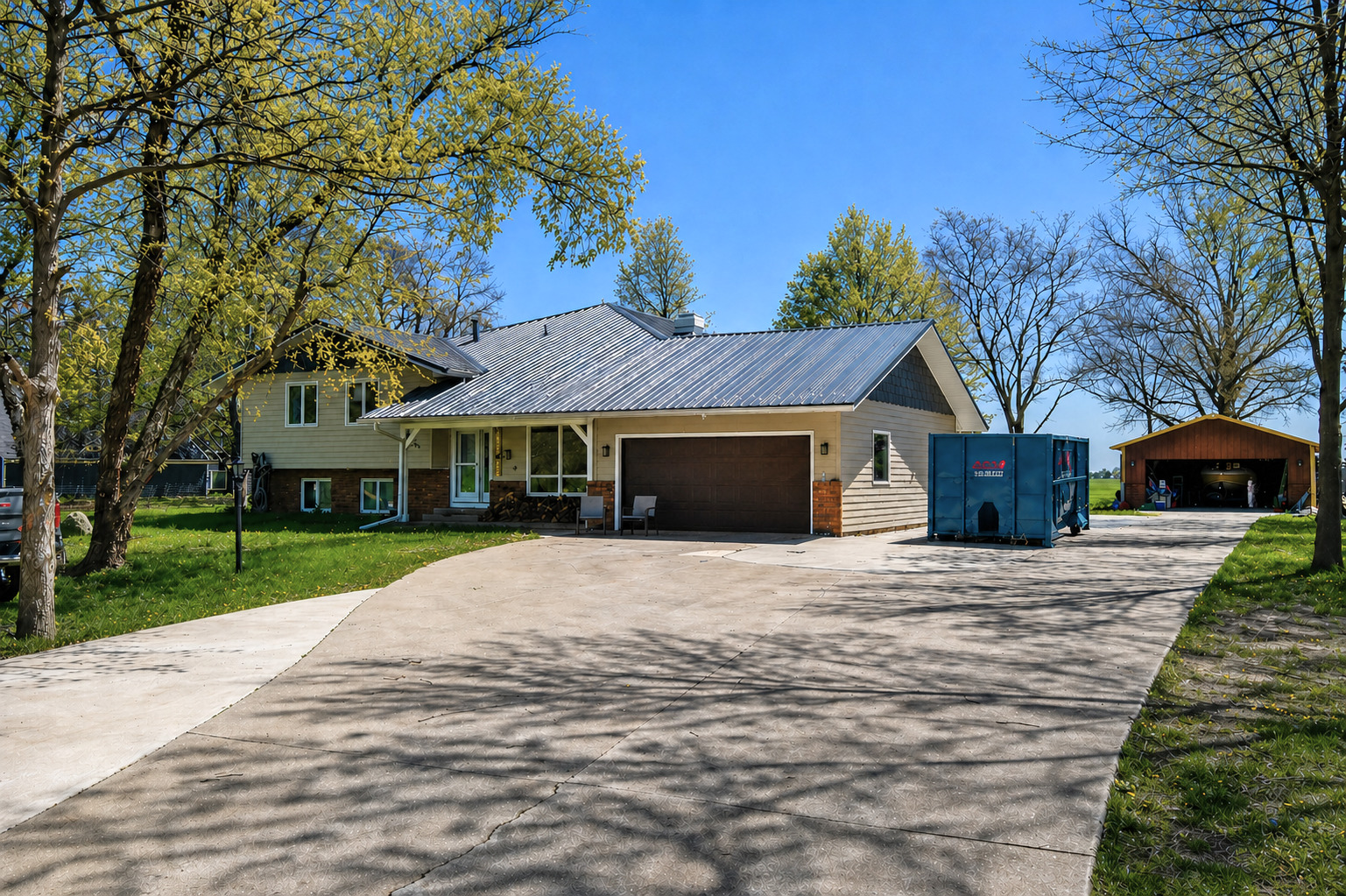 10690 East 1700 N Road Pontiac, IL 61764 - Photo 1 of 81