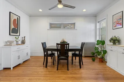 $330,000 | 1418 West Rosemont Avenue, Unit 1W, Chicago, IL 60660