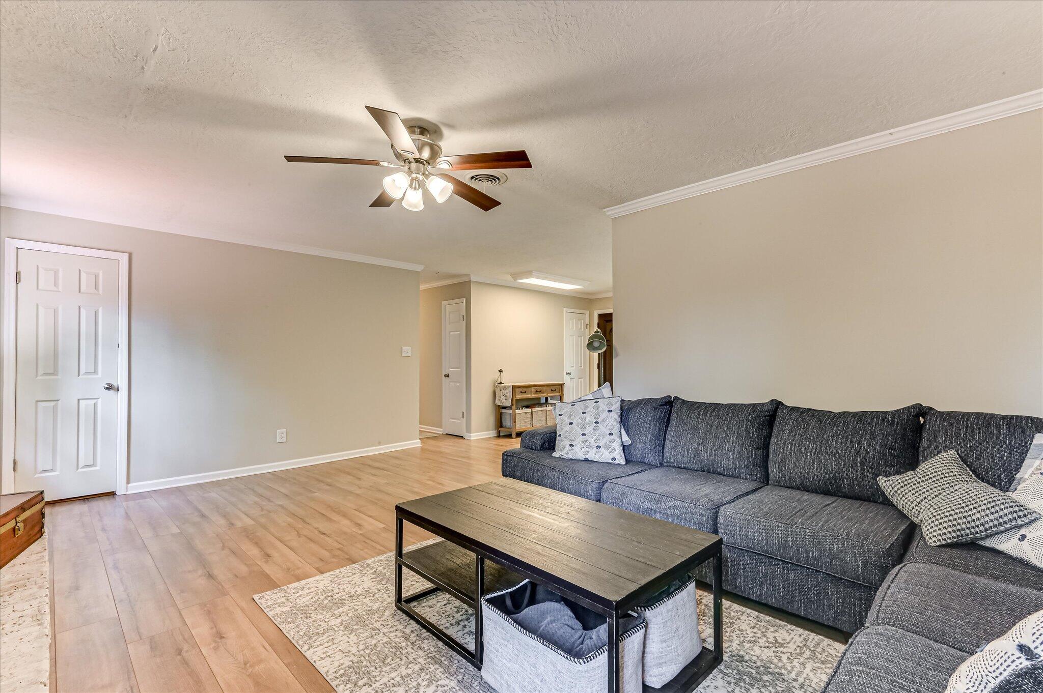 4576 Colonial Road Martinez, GA 30907 - Photo 16 of 37 10-110