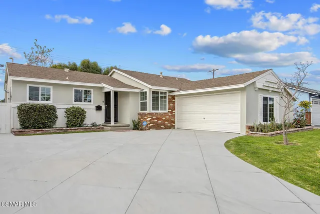 $899,950 | 7055 Park Manor Avenue, North Hollywood, CA 91605