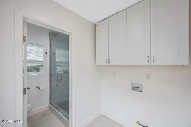 $899,950 | 7055 Park Manor Avenue, North Hollywood, CA 91605