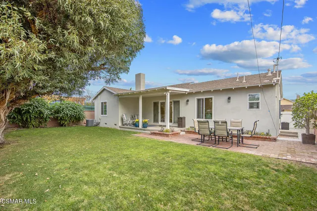 $899,950 | 7055 Park Manor Avenue, North Hollywood, CA 91605