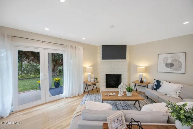 $899,950 | 7055 Park Manor Avenue, North Hollywood, CA 91605