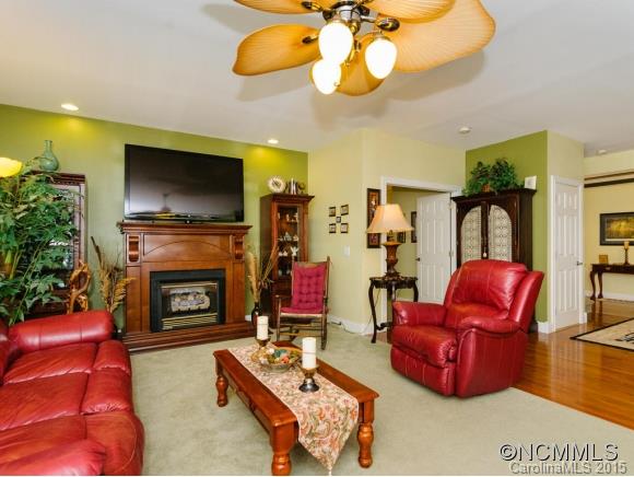 128 Life Way Clyde, NC 28721 - Photo 4 of 24