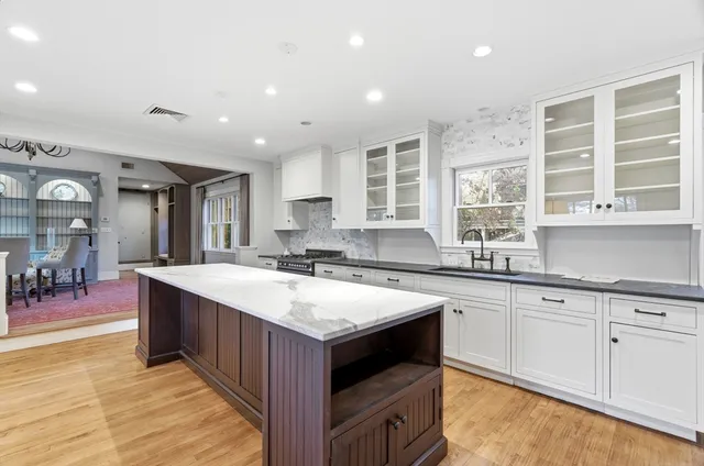 $8,500 | 9 Maple Road, Weston, MA 02493