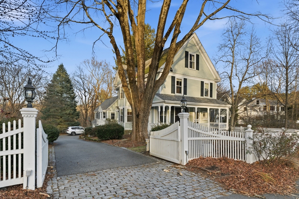 9 Maple Road Weston, MA 02493 - Photo 30 of 39