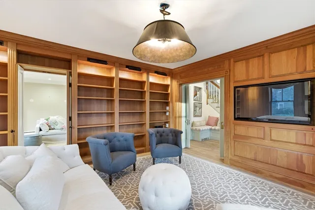 $8,500 | 9 Maple Road, Weston, MA 02493