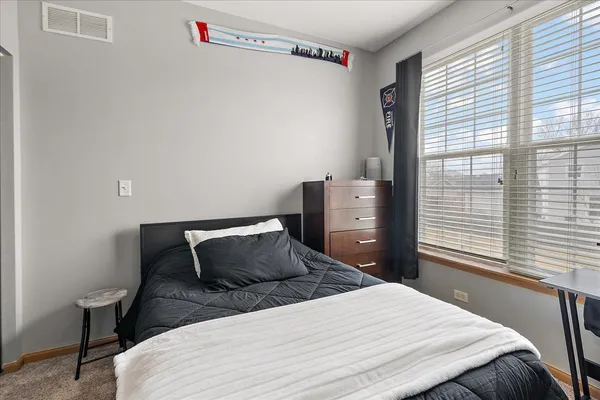 $299,900 | 2941 Woodside Drive, Joliet, IL 60431