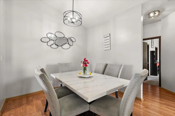 $299,900 | 2941 Woodside Drive, Joliet, IL 60431