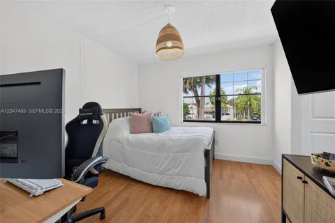 $390,000 | 10505 Southwest 153rd Court, Unit 7, Miami, FL 33196