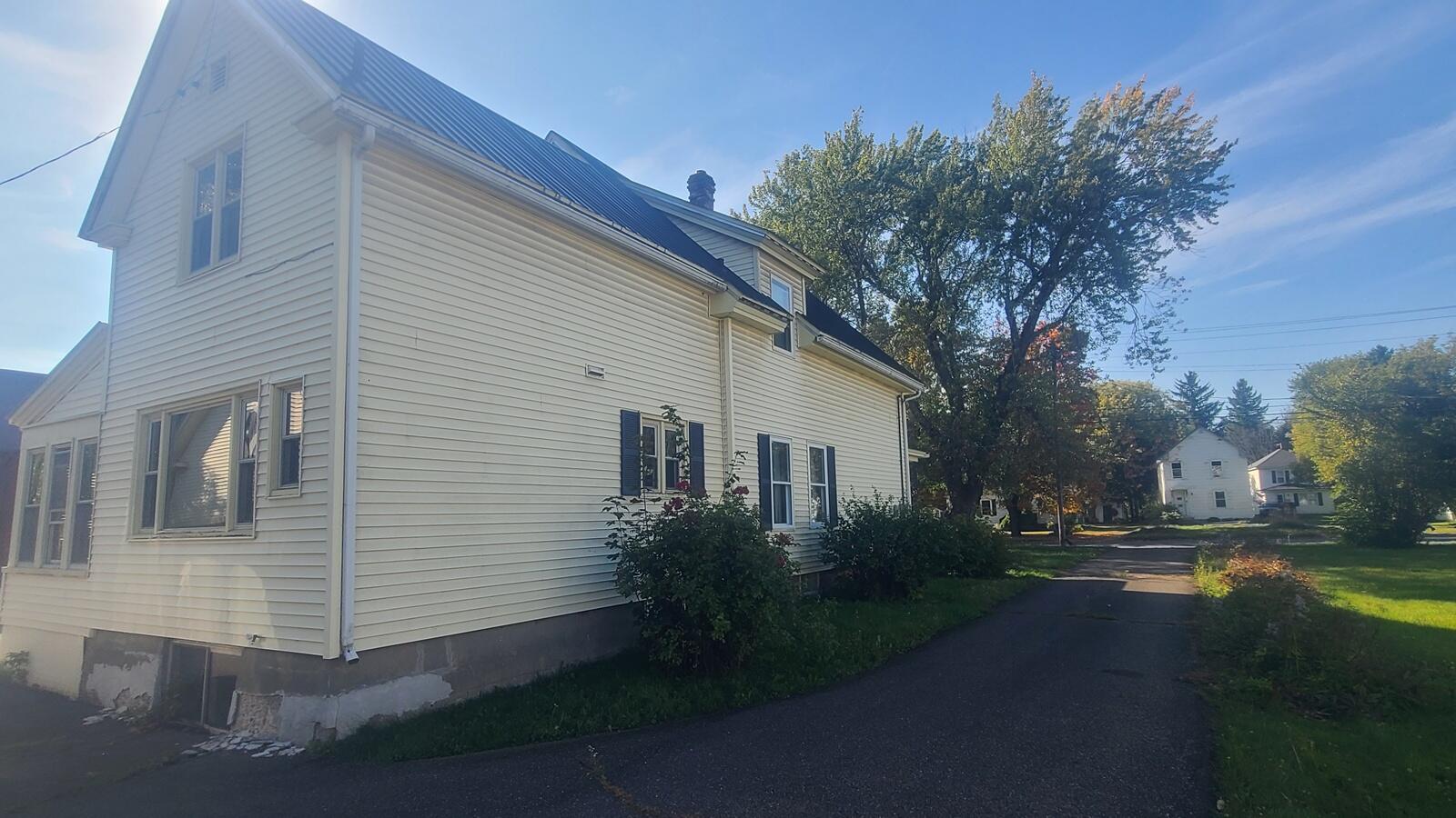 34 Dyer Street Presque Isle, ME 04769 - Photo 26 of 30 20250918_150638