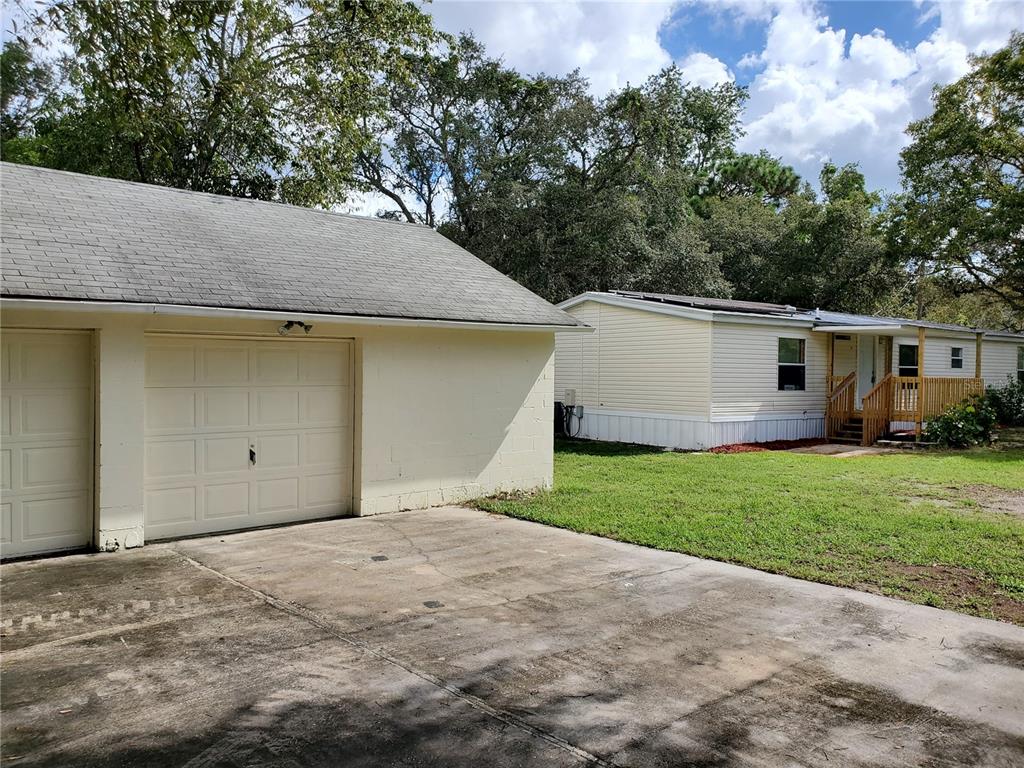 17705 Oxenham Avenue Spring Hill, FL 34610 - Photo 2 of 20