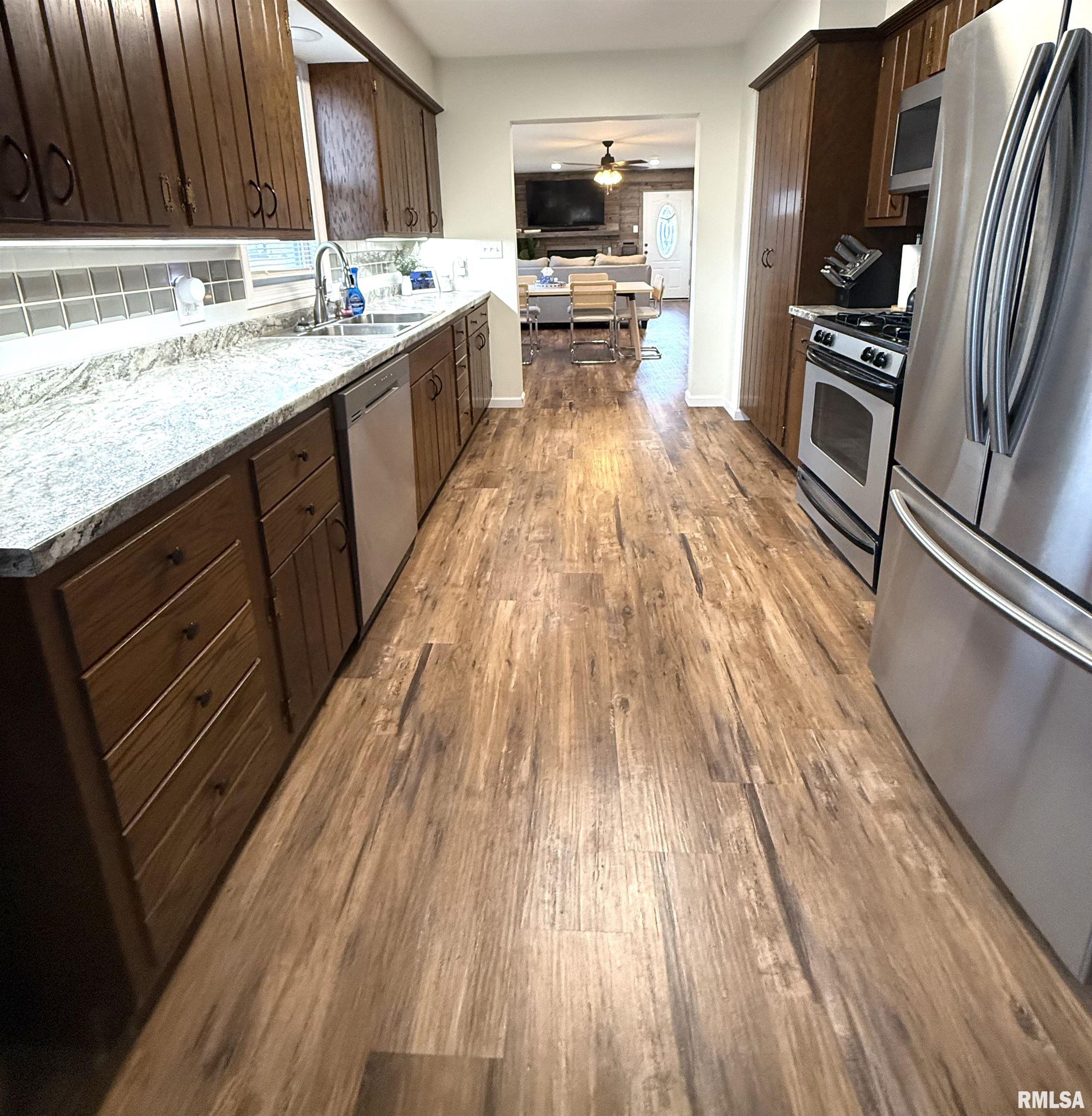 1635 Chestnut Street Quincy, IL 62301 - Photo 7 of 24