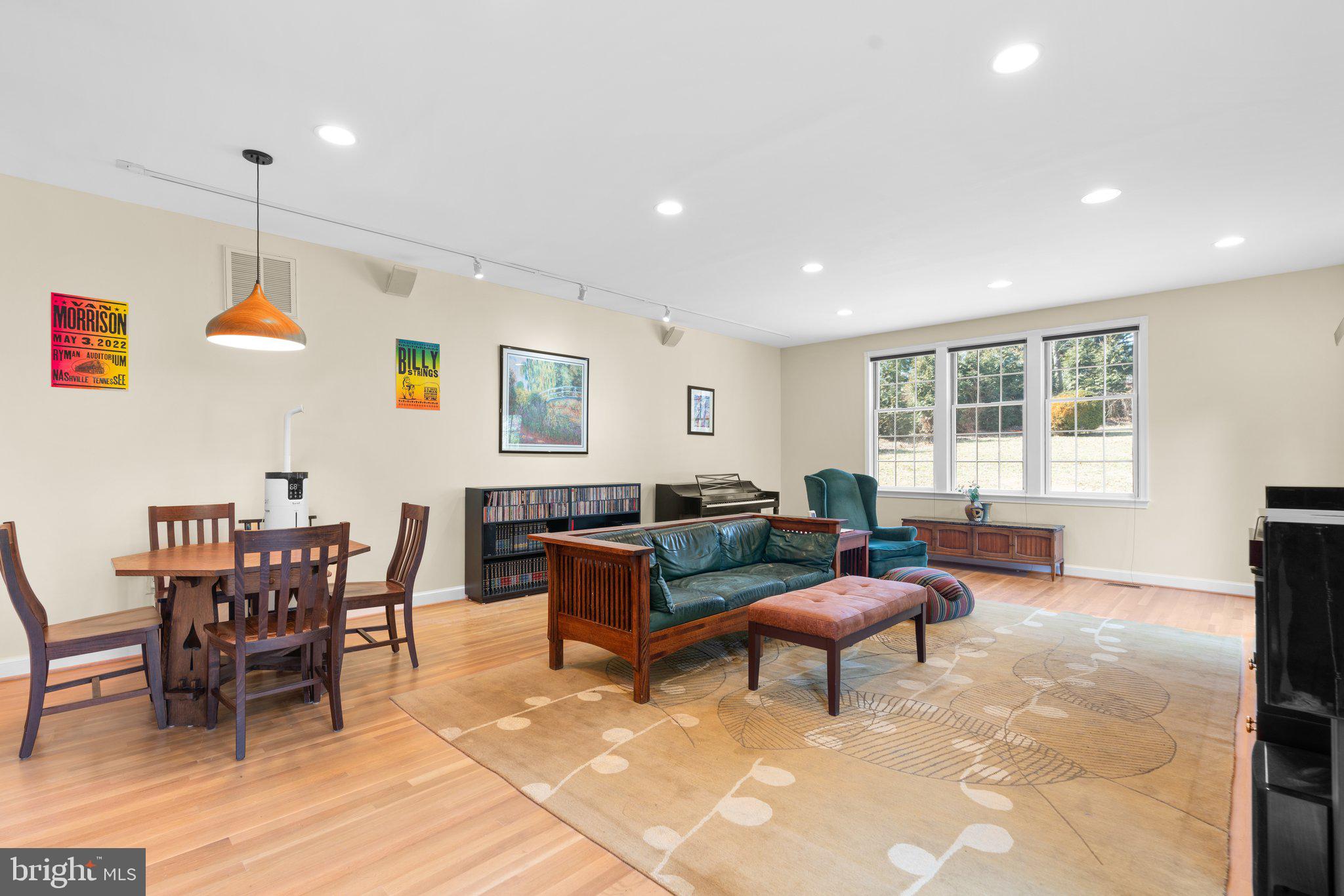 1616 Overlook Drive Silver Spring, MD 20903 - Photo 25 of 69 a living room with furniture and a window