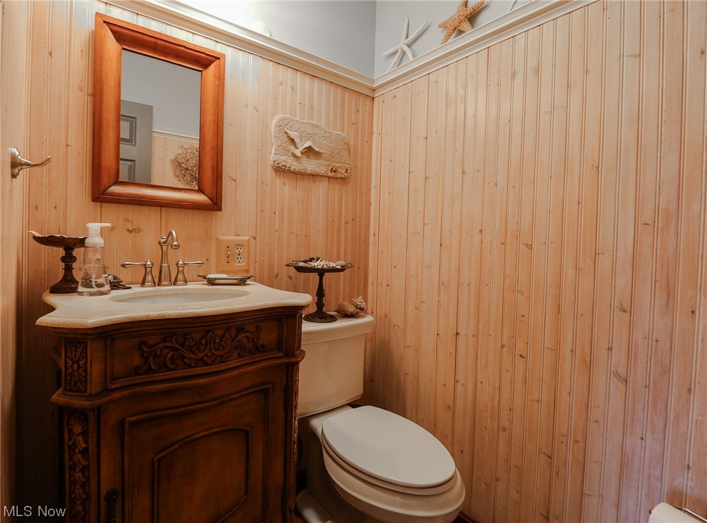 8970 Coon Club Road Medina, OH 44256 - Photo 15 of 38 1st Floor bath