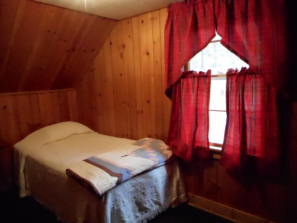 5887 Route 11 Route Londonderry, VT 05148 - Photo 14 of 28 Gallery Image 14