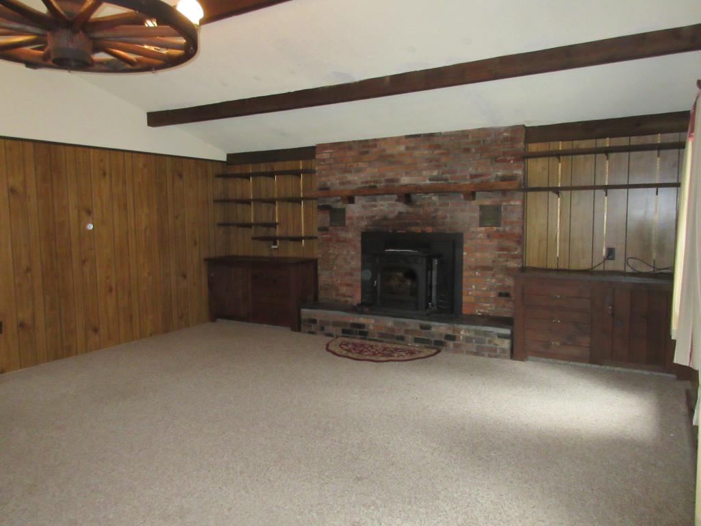 5887 Route 11 Route Londonderry, VT 05148 - Photo 5 of 28 Gallery Image 5