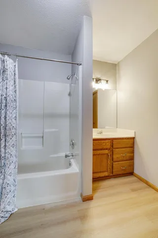 $3,000 | 66182 310th Avenue, Lake City, MN 55041