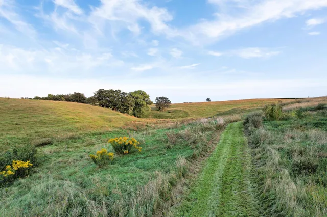 $3,000 | 66182 310th Avenue, Lake City, MN 55041