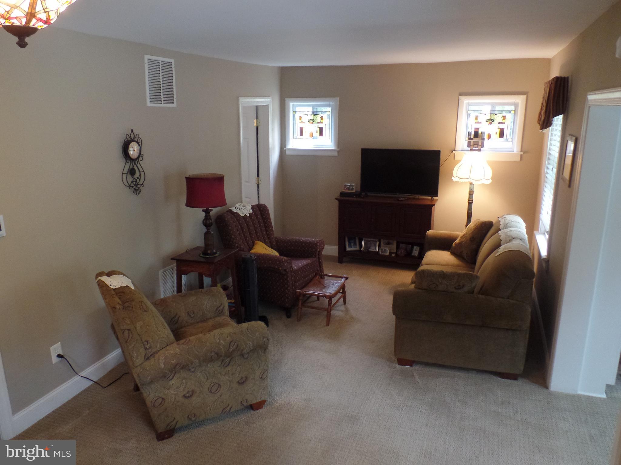 11 McKee Road Gibbsboro, NJ 08026 - Photo 7 of 18 Gallery Image 7