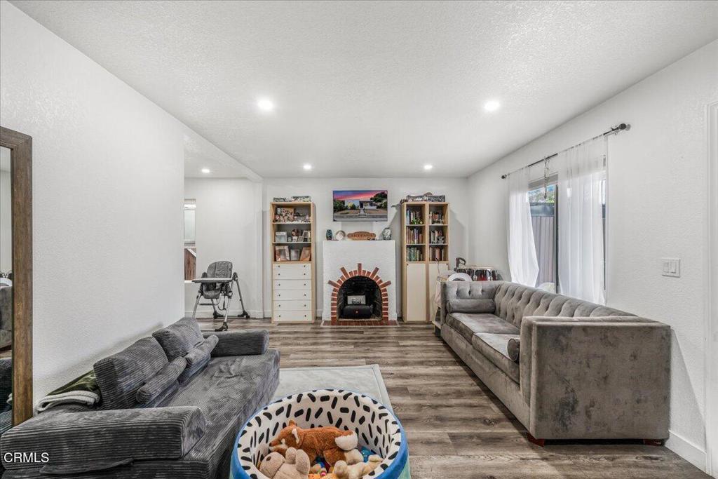 1155 Richmond Road Santa Paula, CA 93060 - Photo 7 of 61