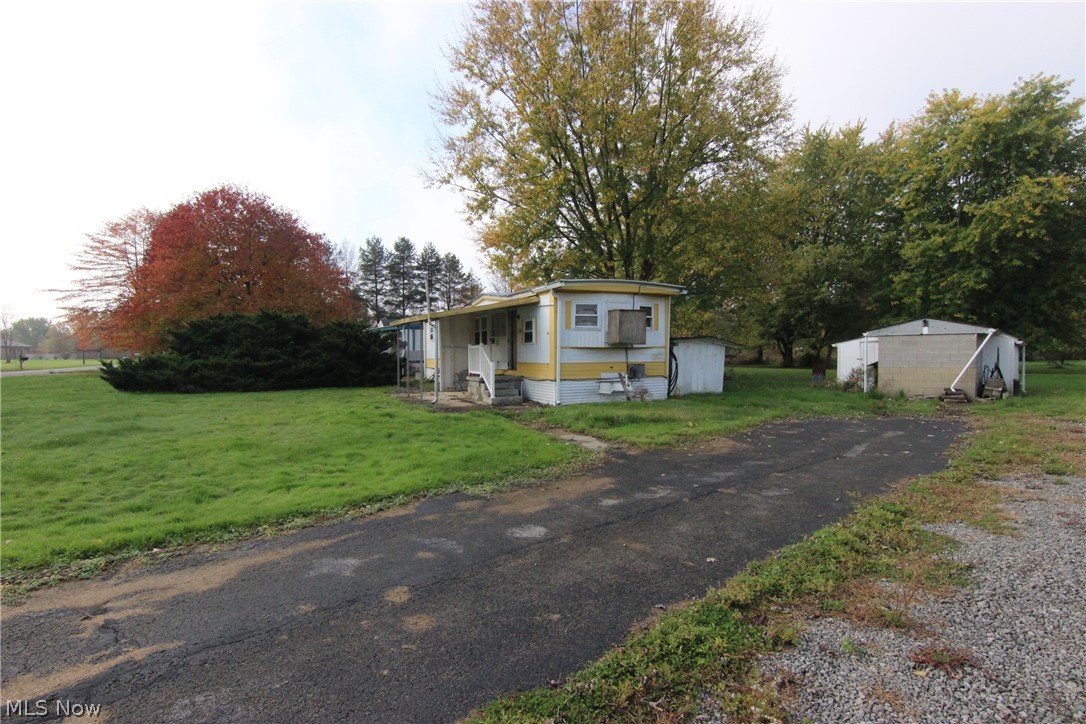3857 Durst Clagg Road Cortland, OH 44410 - Photo 7 of 20 Gallery Image 7