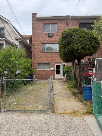 $775,000 | 909 Burke Avenue | Laconia