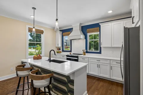 $735,000 | 1008 59th Avenue North, Nashville, TN 37209