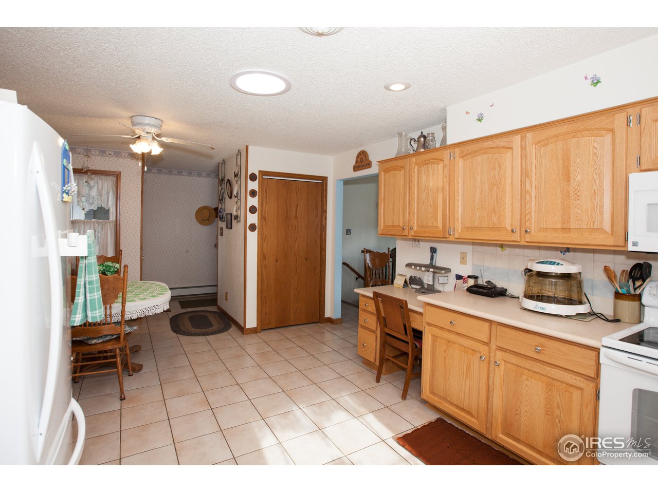 628 Kiwi Road Sterling, CO 80751 - Photo 14 of 35 Kitchen