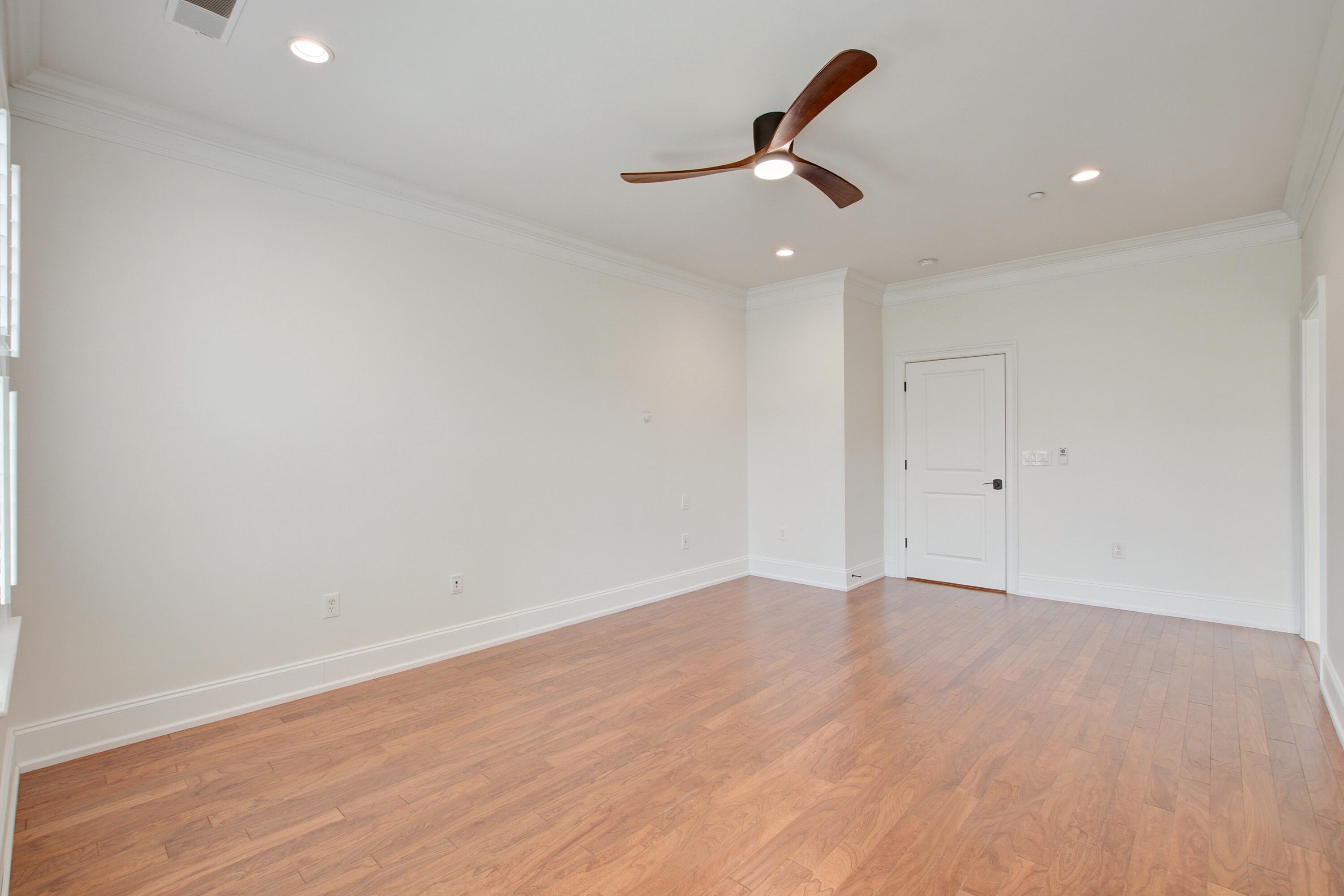656 Coleman Boulevard, Unit 404 Mount Pleasant, SC 29464 - Photo 30 of 38 656 Coleman (32)