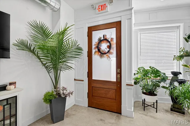 $239,900 | 122 Mascoutah Avenue, Belleville, IL 62220