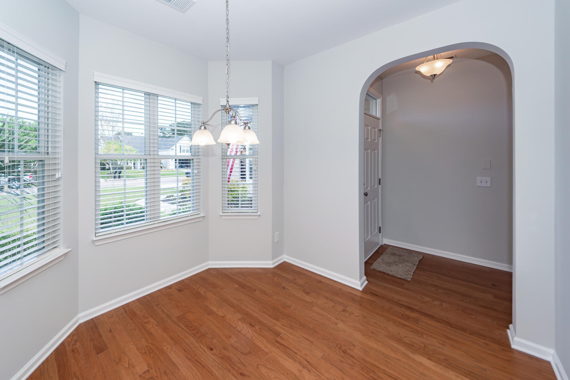 136 Gathering Island Road Summerville, SC 29485 - Photo 6 of 56 06