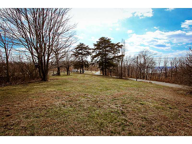 284 Unionville Road Rochester, PA 15074 - Photo 18 of 19 Yard/Garden.