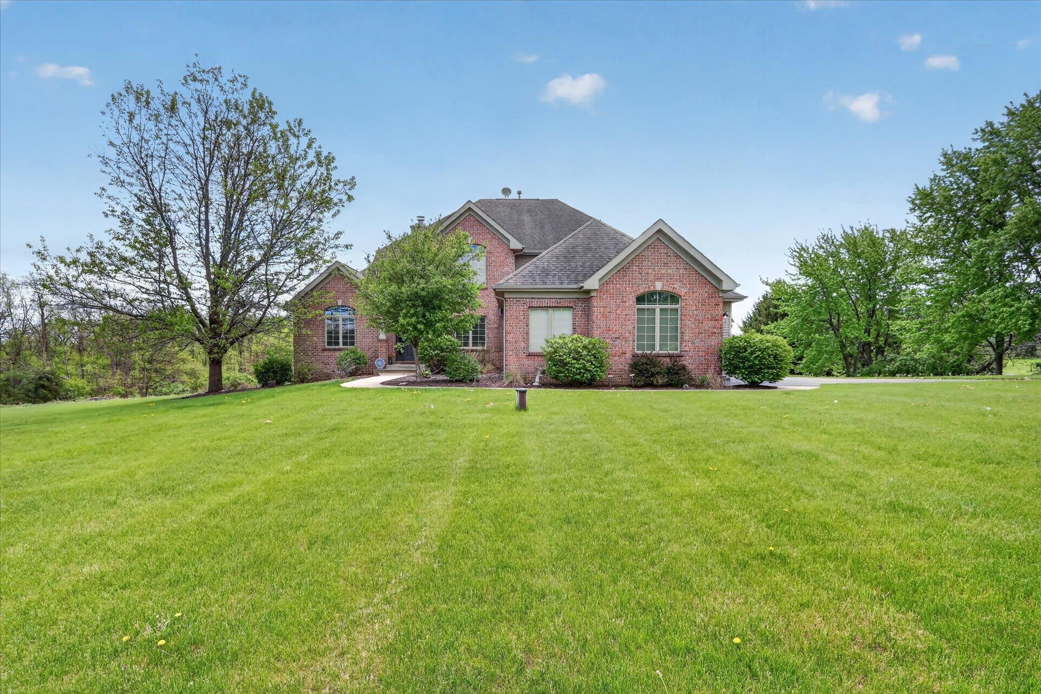 6957 East Wildwood Road Stillman Valley, IL 61084 - Photo 2 of 57