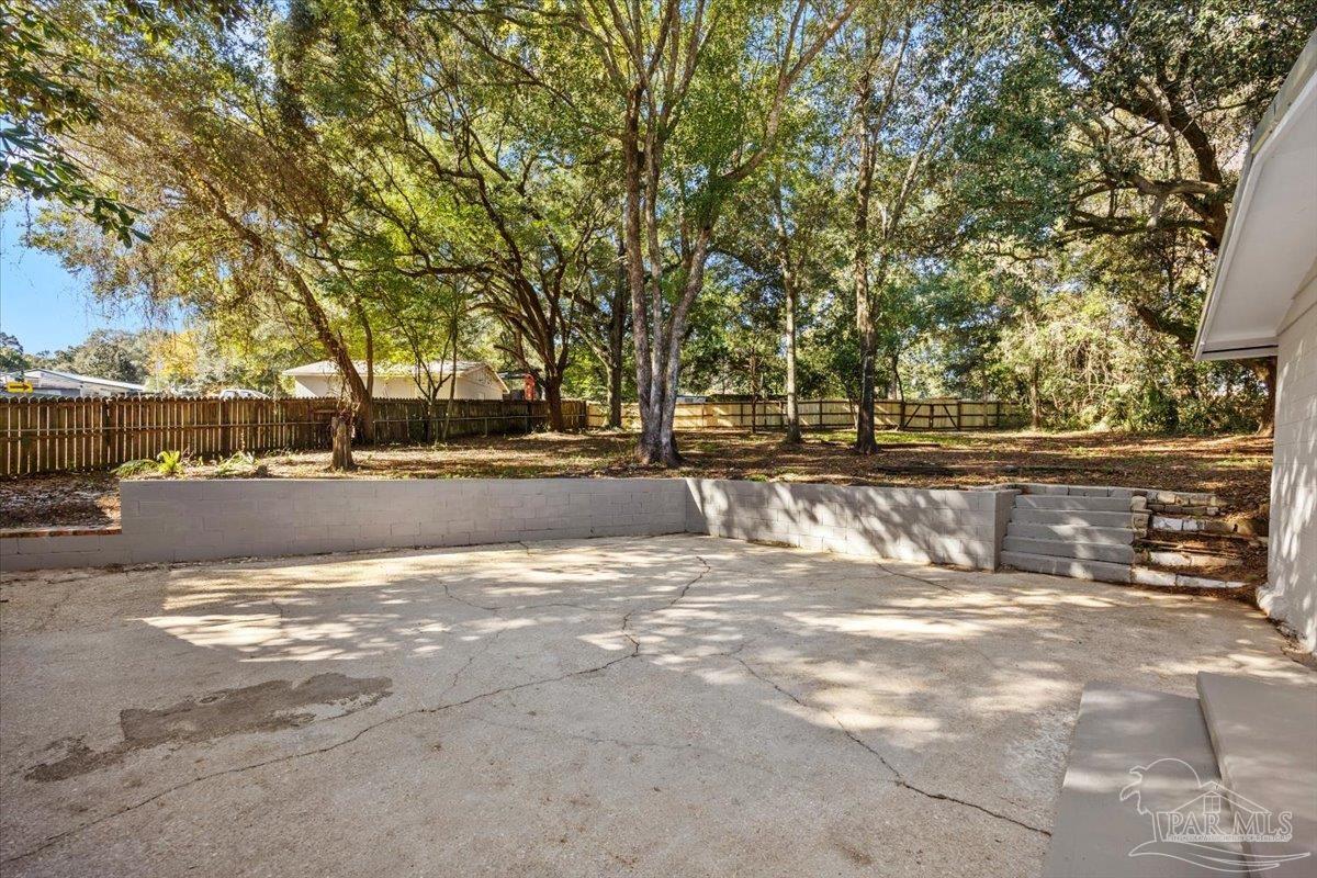 5149 Crestwood Road Pensacola, FL 32503 - Photo 44 of 53 a view of yard with tree s