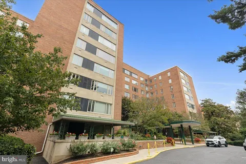 $615,000 | 4301 Massachusetts Avenue Northwest, Unit A304, Washington, DC 20016