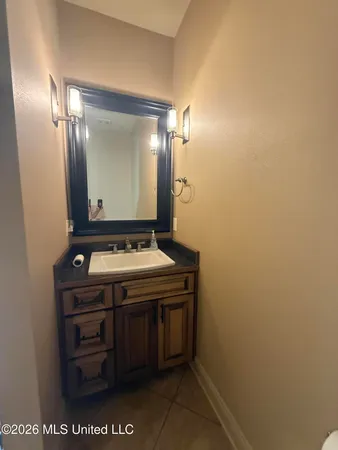 $1,575 | 4294 Popp's Ferry Road, D'Iberville, MS 39540