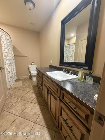 $1,575 | 4294 Popp's Ferry Road, D'Iberville, MS 39540