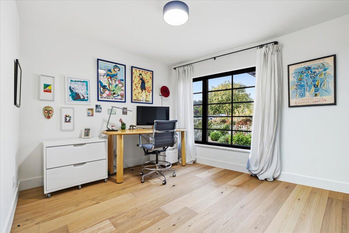 2720 El Prado Road Santa Barbara, CA 93105 - Photo 15 of 33 Bedroom 3