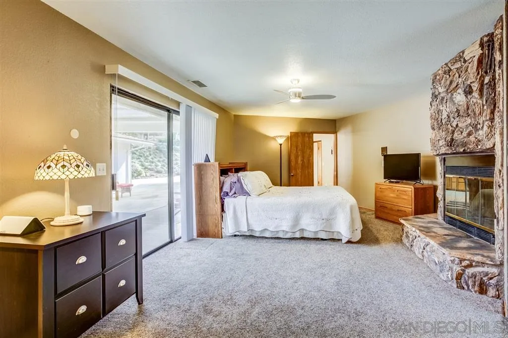 25560 Rua Michelle Escondido, CA 92026 - Photo 11 of 25 Gallery Image 11
