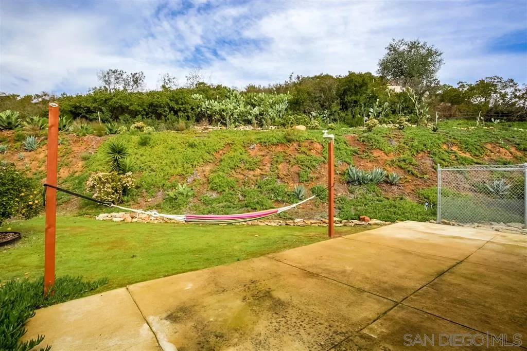 25560 Rua Michelle Escondido, CA 92026 - Photo 23 of 25 Gallery Image 23
