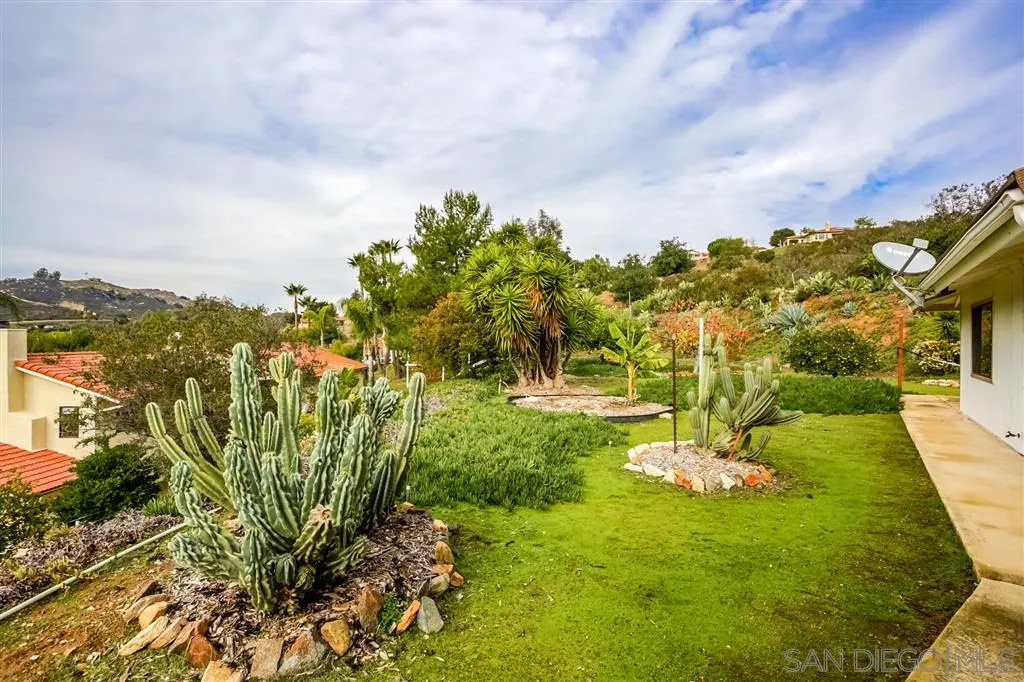 25560 Rua Michelle Escondido, CA 92026 - Photo 24 of 25 Gallery Image 24
