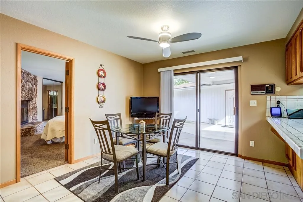 25560 Rua Michelle Escondido, CA 92026 - Photo 8 of 25 Gallery Image 8