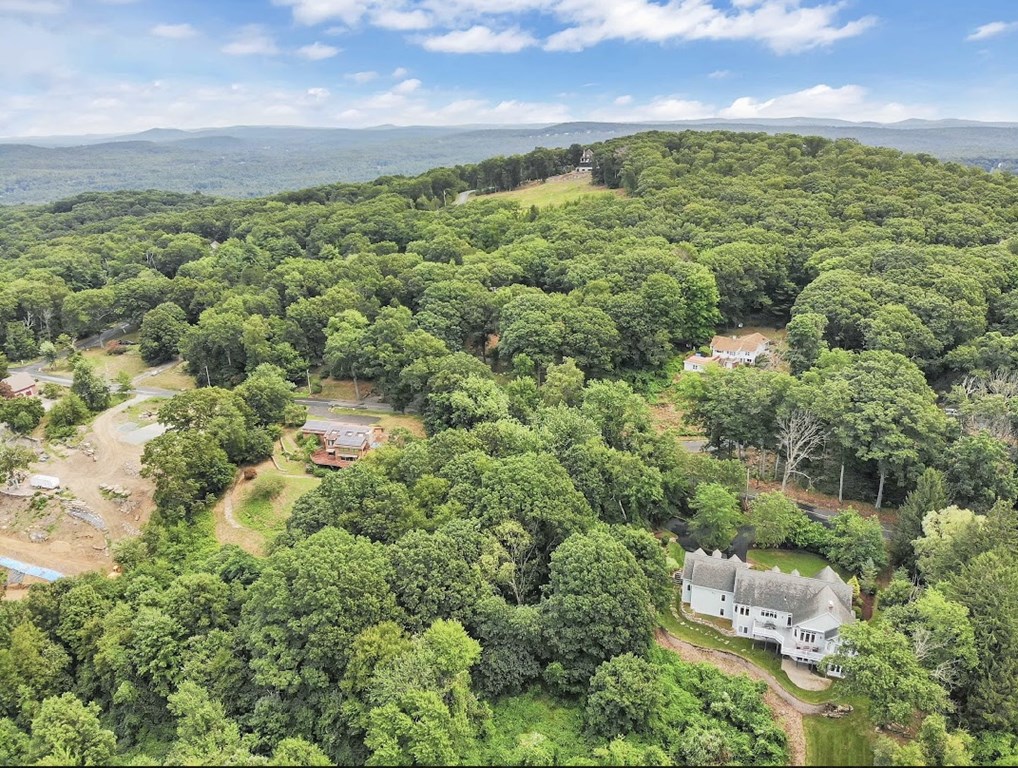 555 V Ridge Road Wilbraham, MA 01095 - Photo 5 of 7 Gallery Image 5