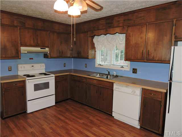 131 Benjamin Court Roxboro, NC 27573 - Photo 5 of 20