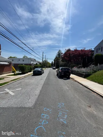 $174,900 | 128 St Charles Street, Drexel Hill, PA 19026
