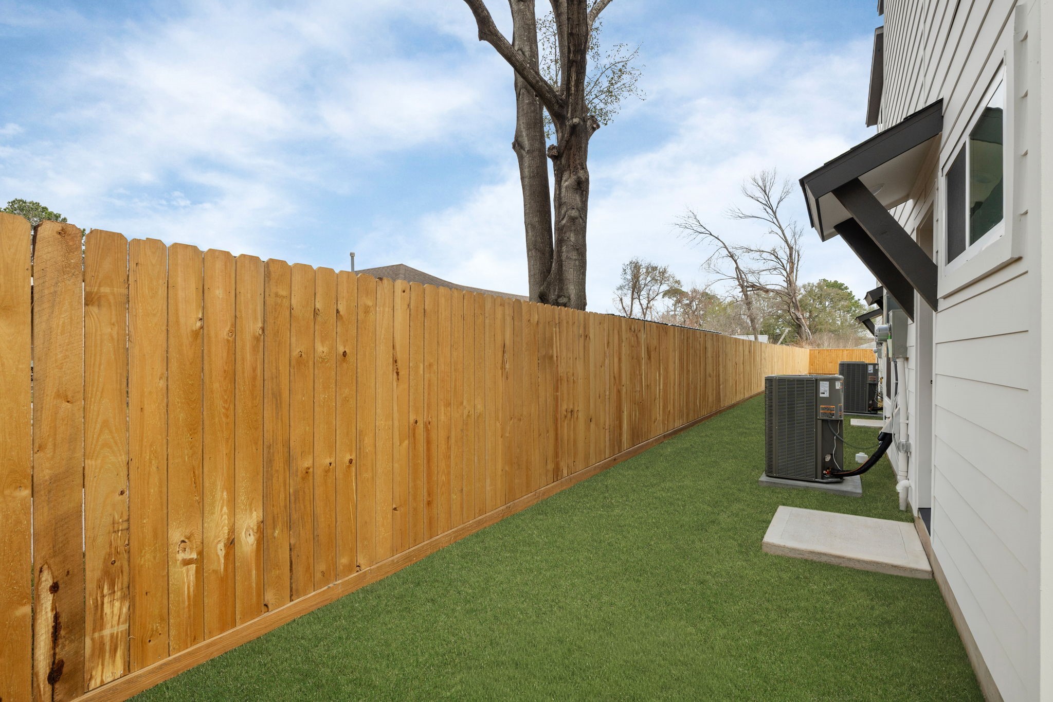 826 Curtin Street, Unit F Houston, TX 77018 - Photo 32 of 37 a view of outdoor space with garden