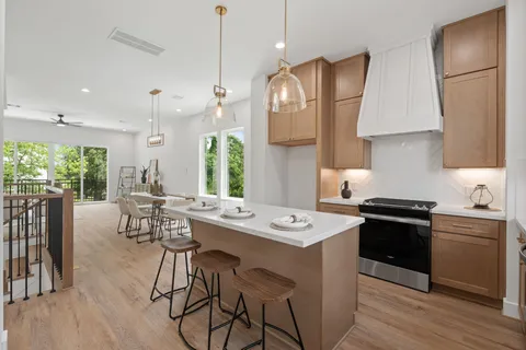 $444,900 | 826 Curtin Street, Unit F, Houston, TX 77018